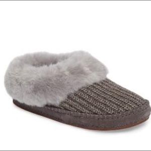 UGG Wrin Rib-Knit Slippers